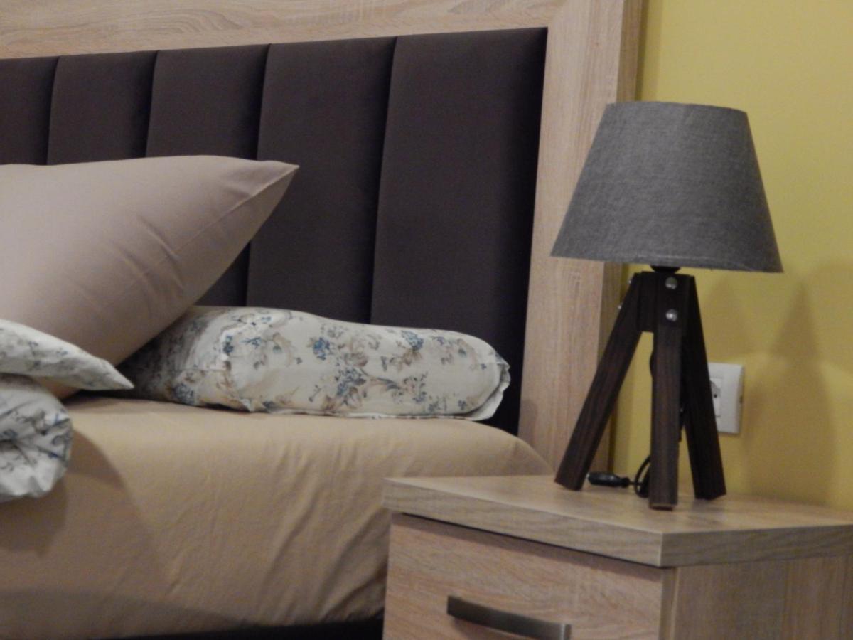 Ora Apartament Pogradec Exterior foto